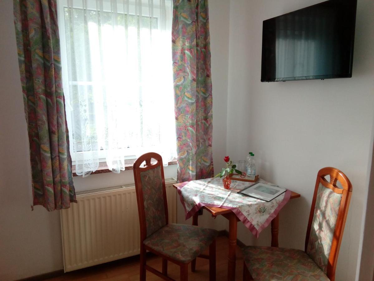 Pension Am Rosental 메르제부르크 외부 사진